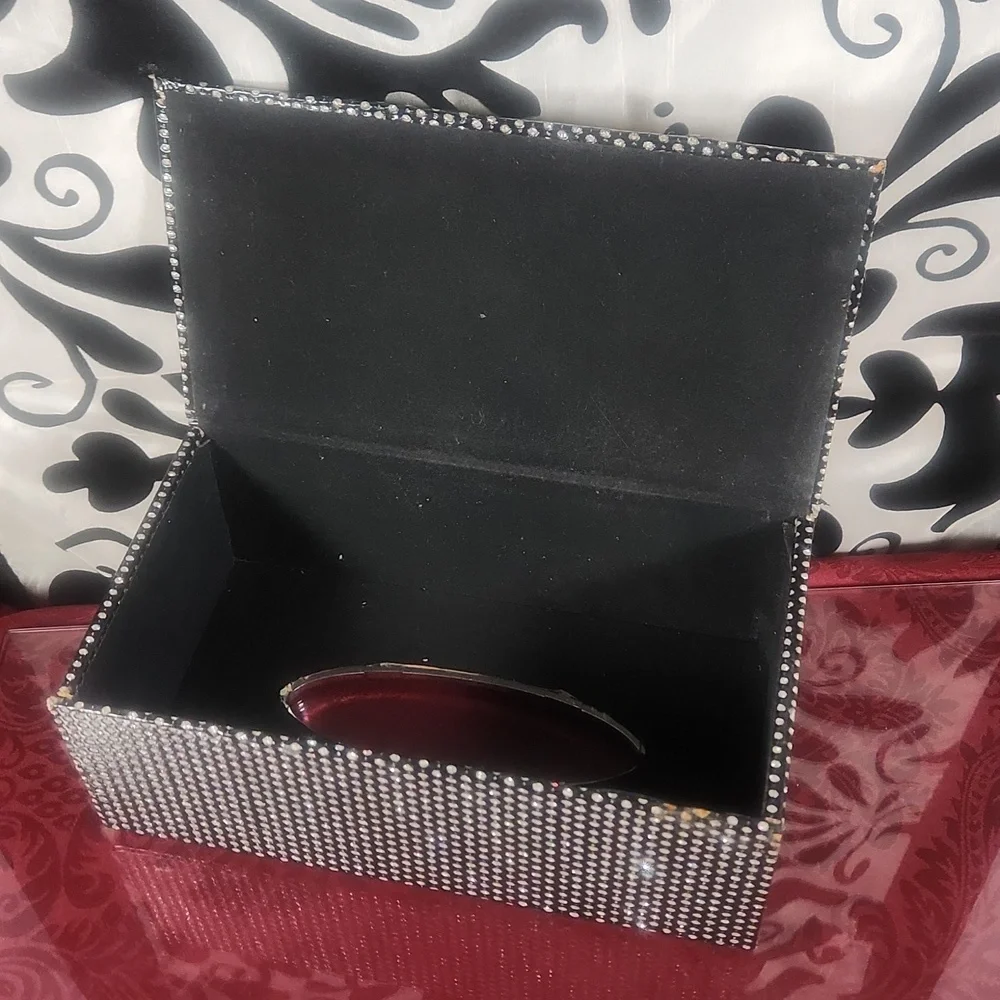 VINTAGE Tissue Box - Picture 3 of 3